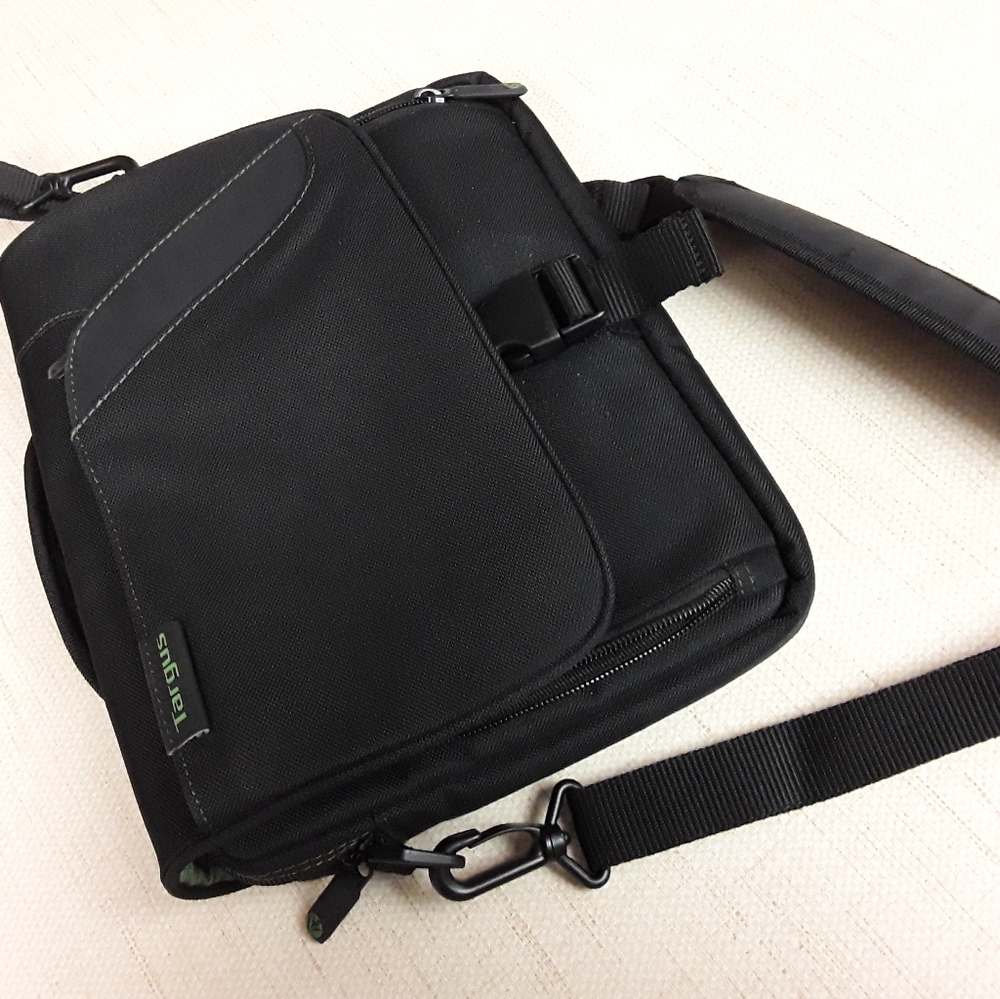 Targus Black Travel Bag Case Crossbody